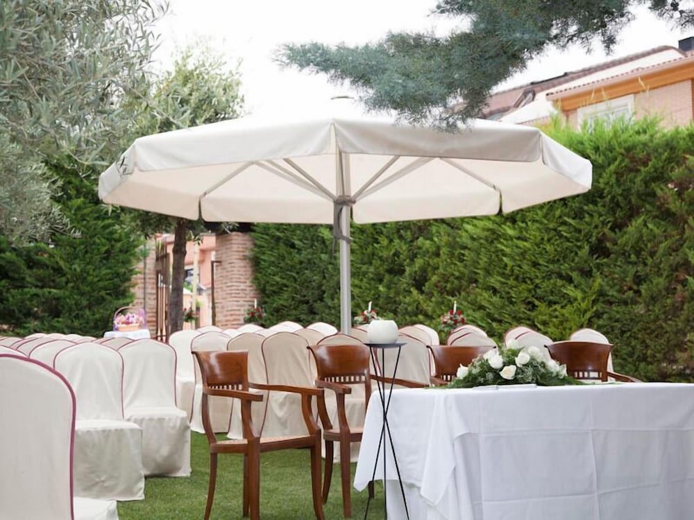 El Jardin de La Abadia 61/62