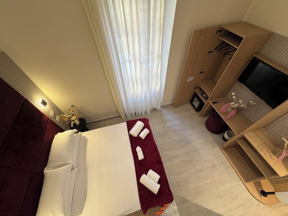 SUPERIOR, DOUBLE BED