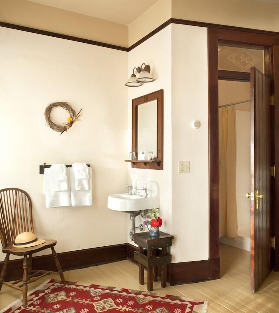 Belton Chalet 15/22