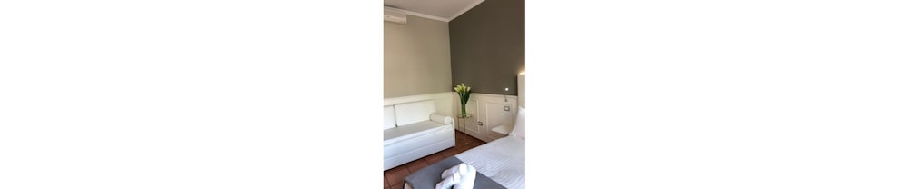 207 Inn 7/43