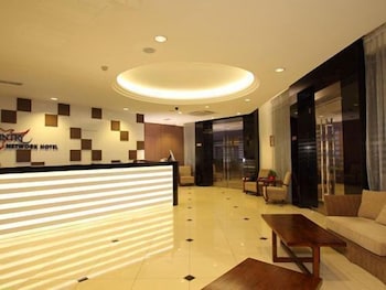 Country Hotel 3/44