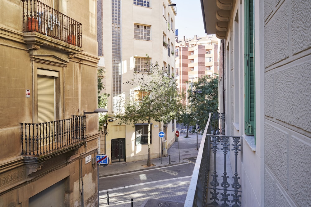Barcelona Sants Station Apartments 32/39