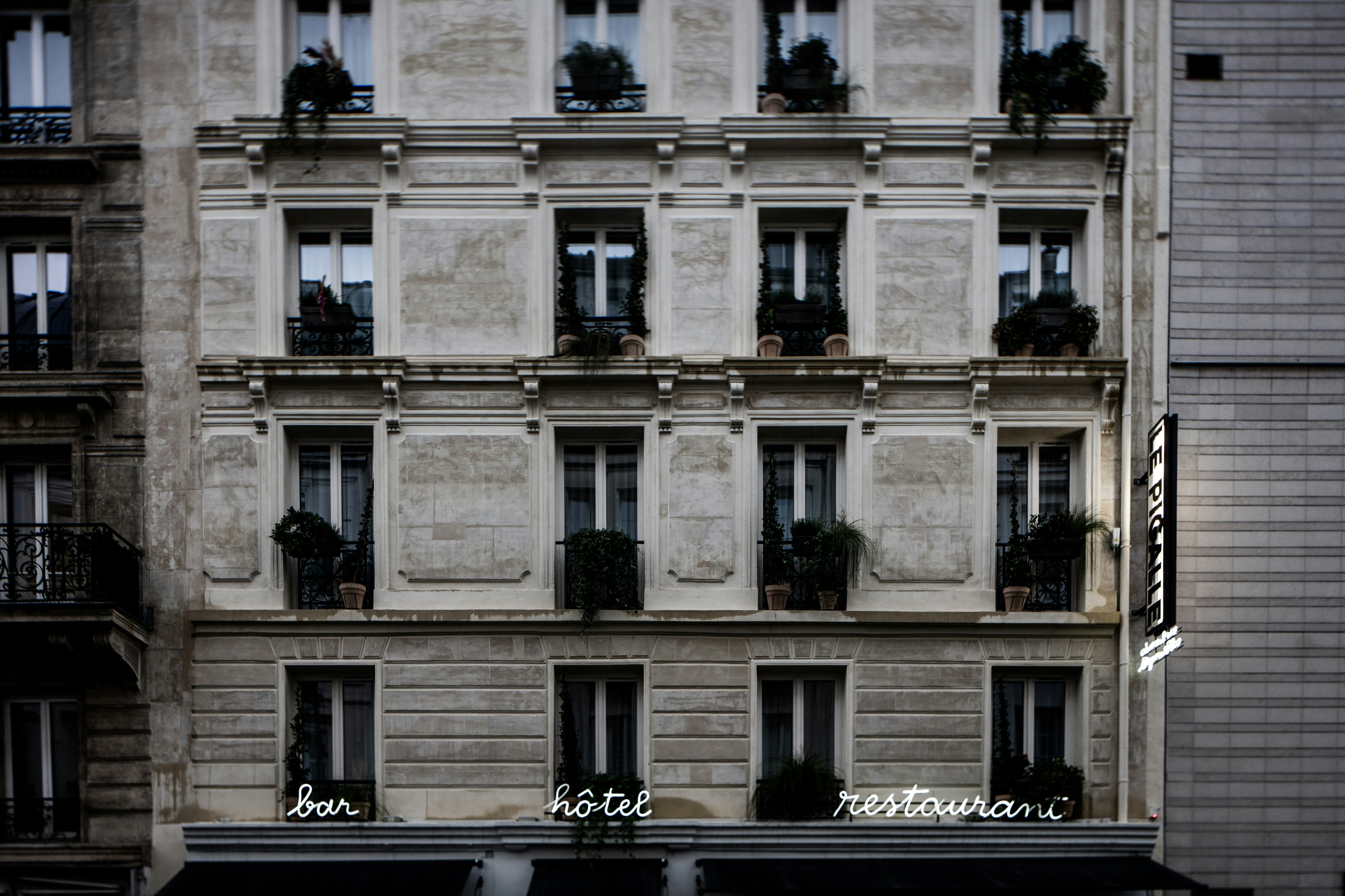 Le Pigalle 3/62