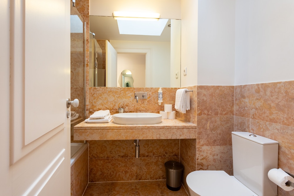 Casas da Baixa - Jules & Madeleine 47/50