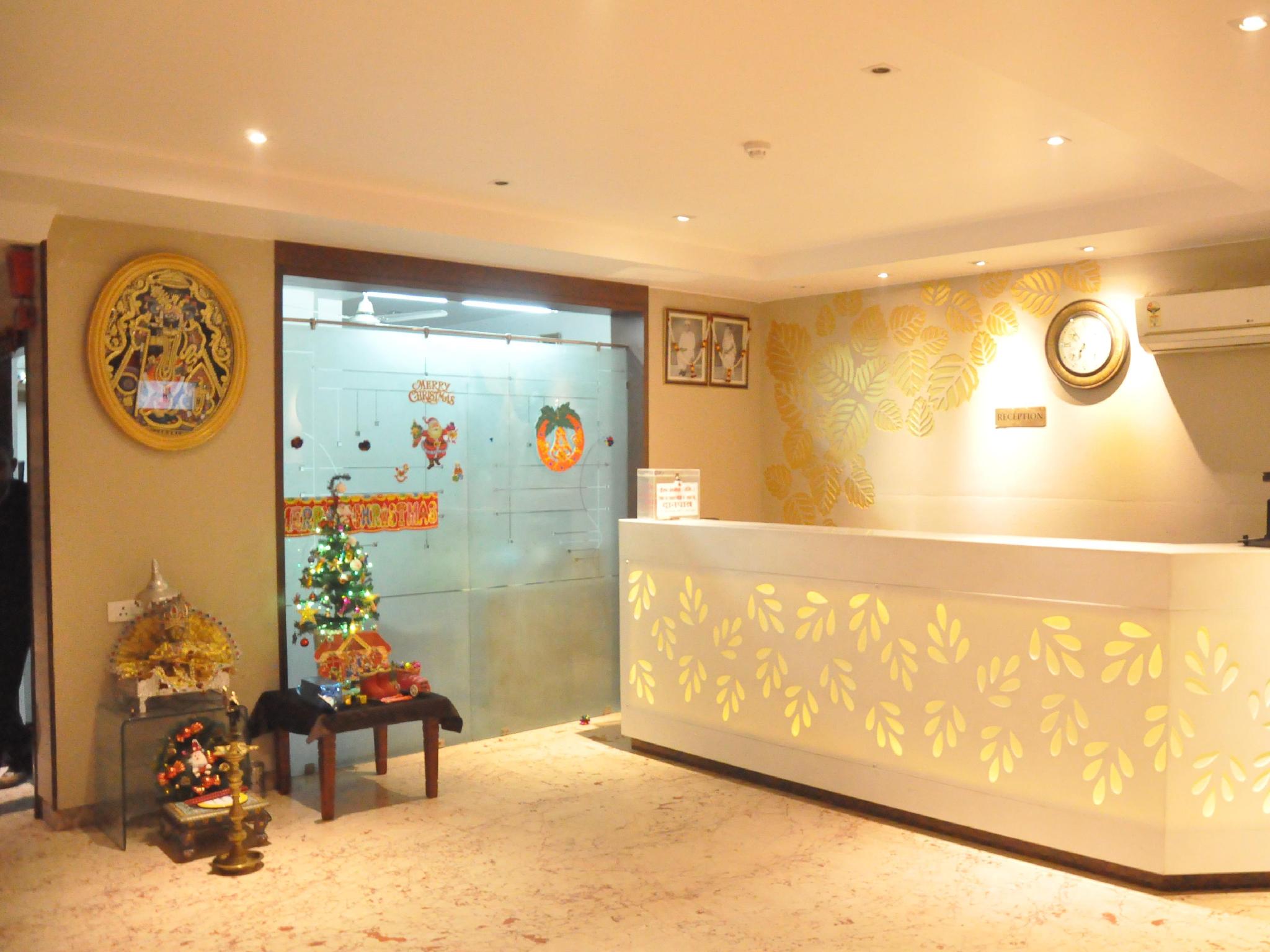 Hotel Deviram Palace 8/25