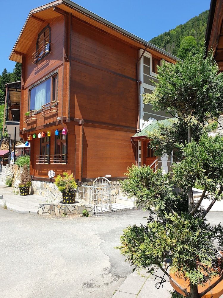 Ayder Avusor Butik Otel 1/19