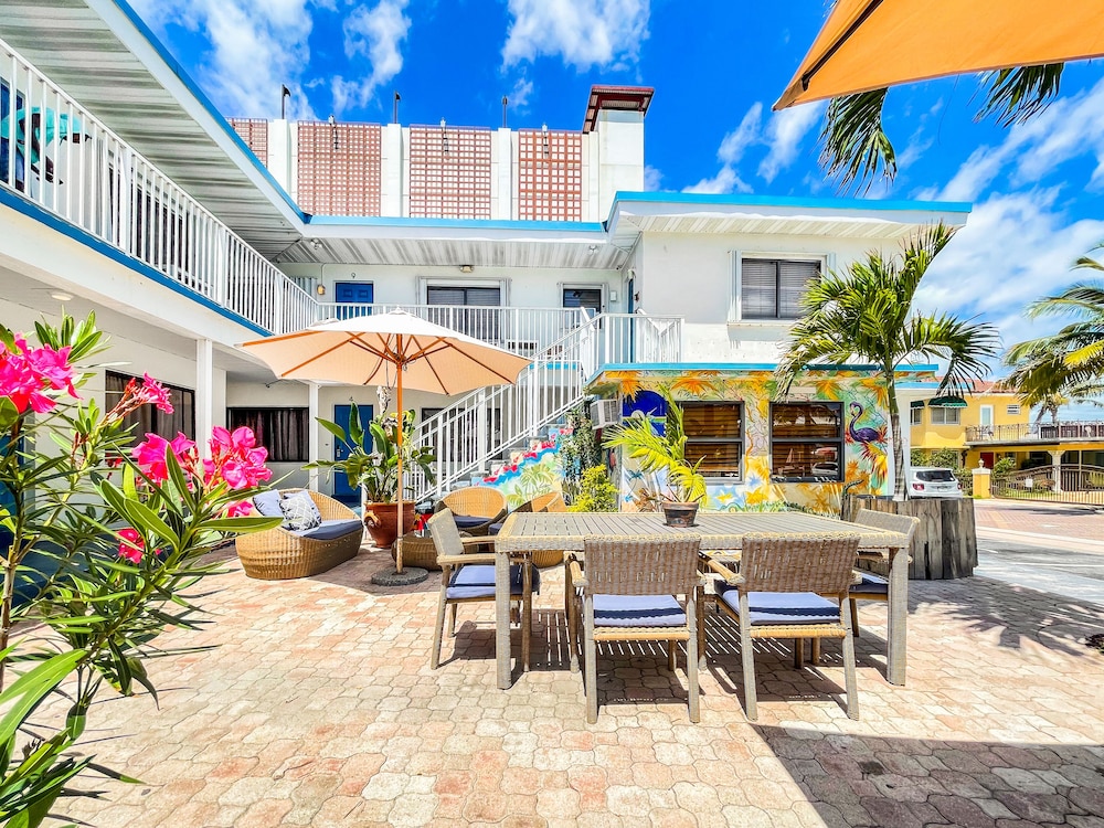 Ocean Sound's Hotel 12/17