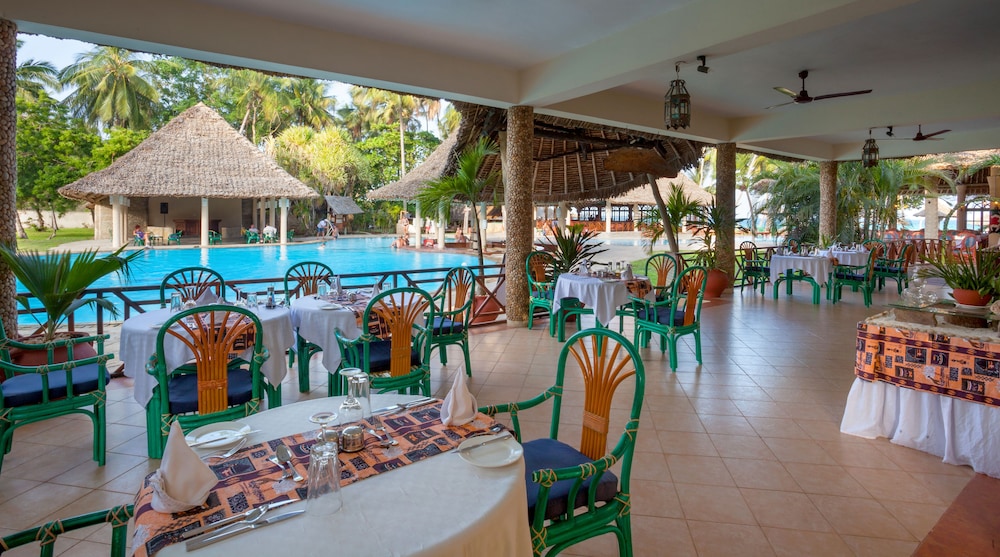 Neptune Paradise Beach Resort & Spa 22/47