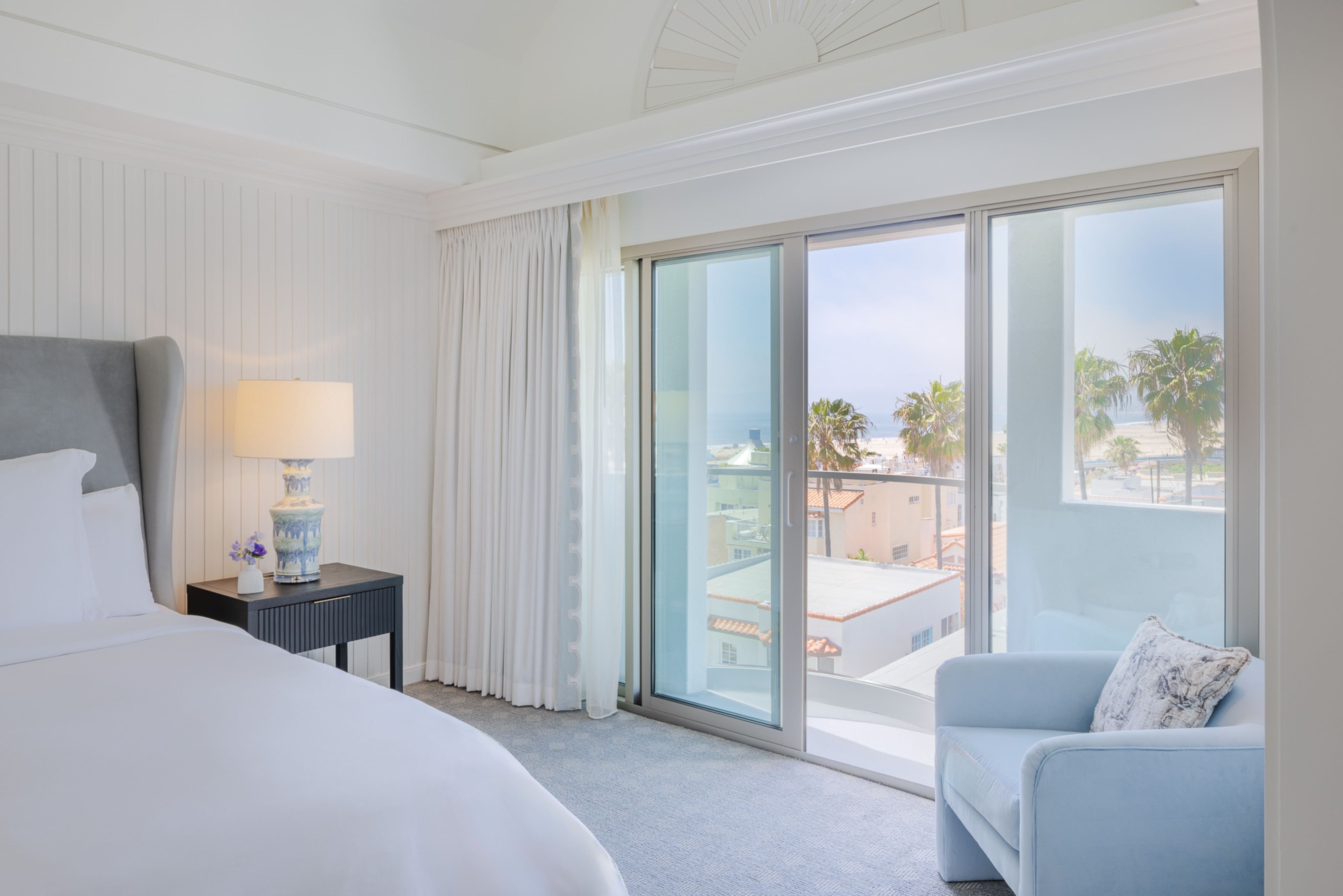 Room, King Bed, Ocean View, Accessible