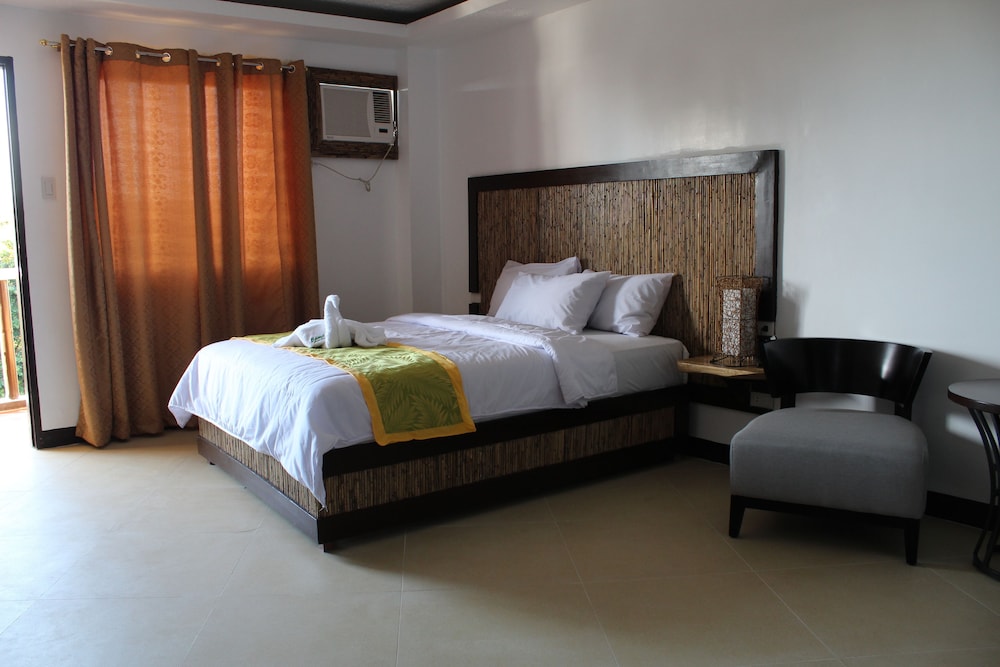 Bamboo Beach Resort Bar And Restaurant 41/66