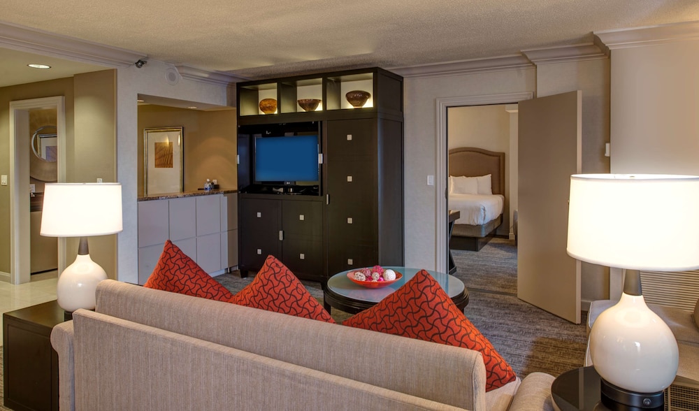 Hyatt Regency Reston 64/83