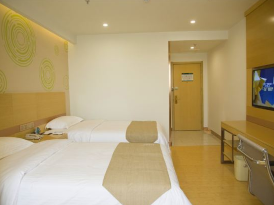 GUEST ROOM, 2 BEDS