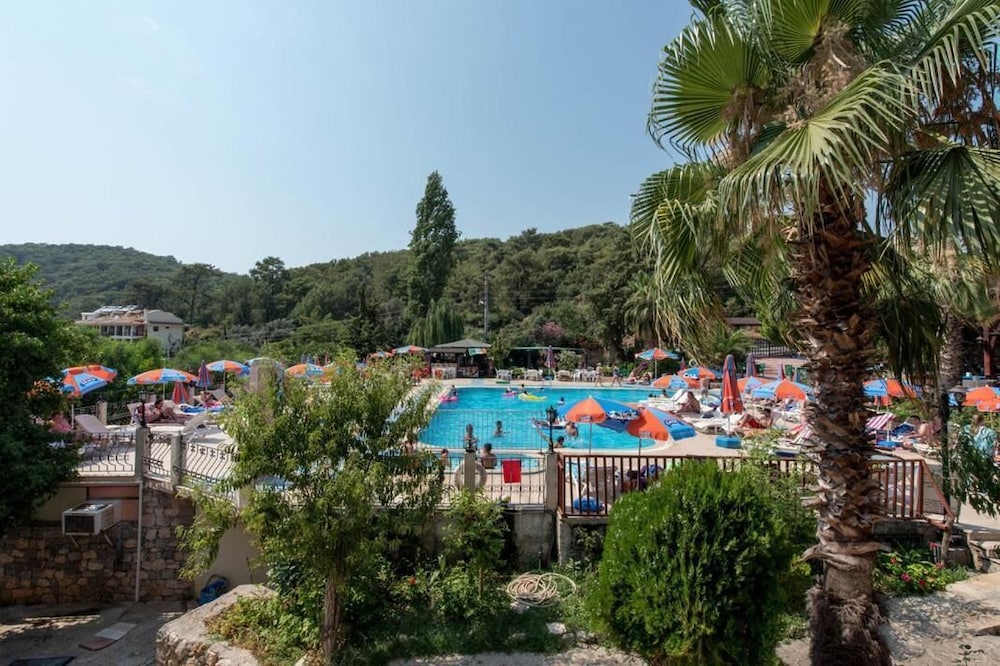 Pink Palace Hotel 18/69