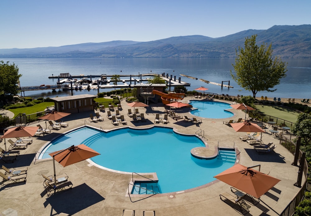 The Cove Lakeside Resort 4/68