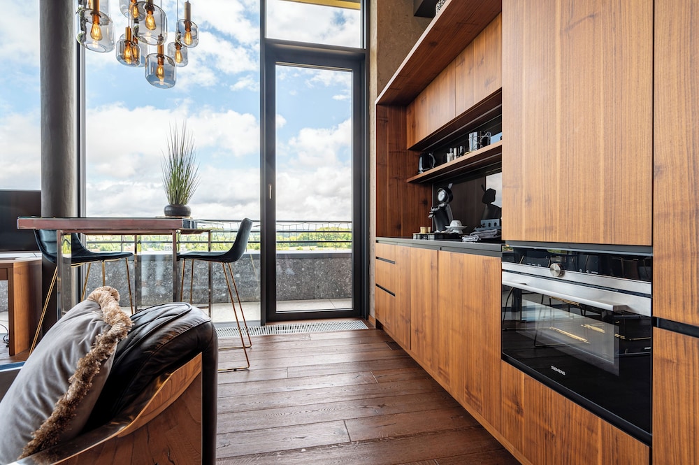 Penthouse Suite, King Bed, Balcony