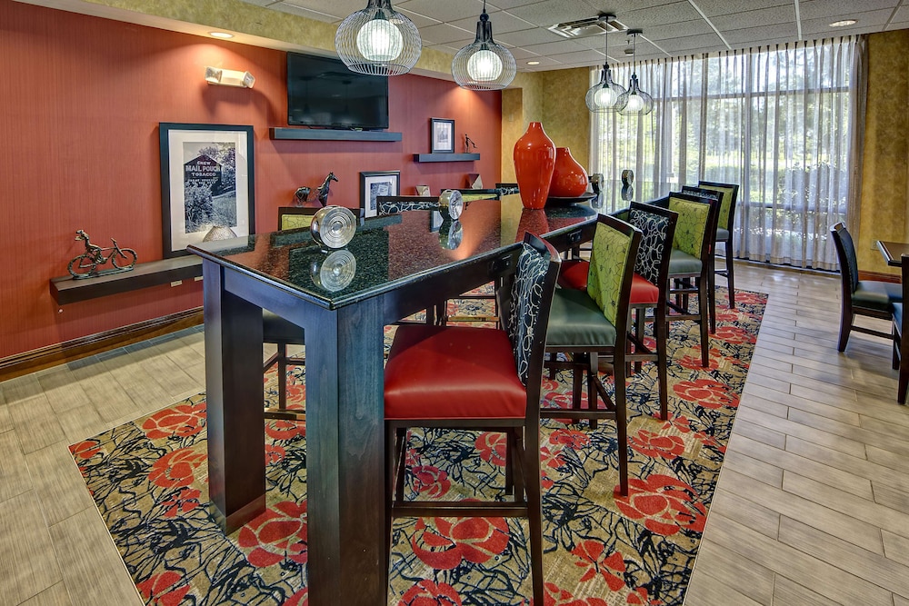 Hampton Inn Quincy 30/45