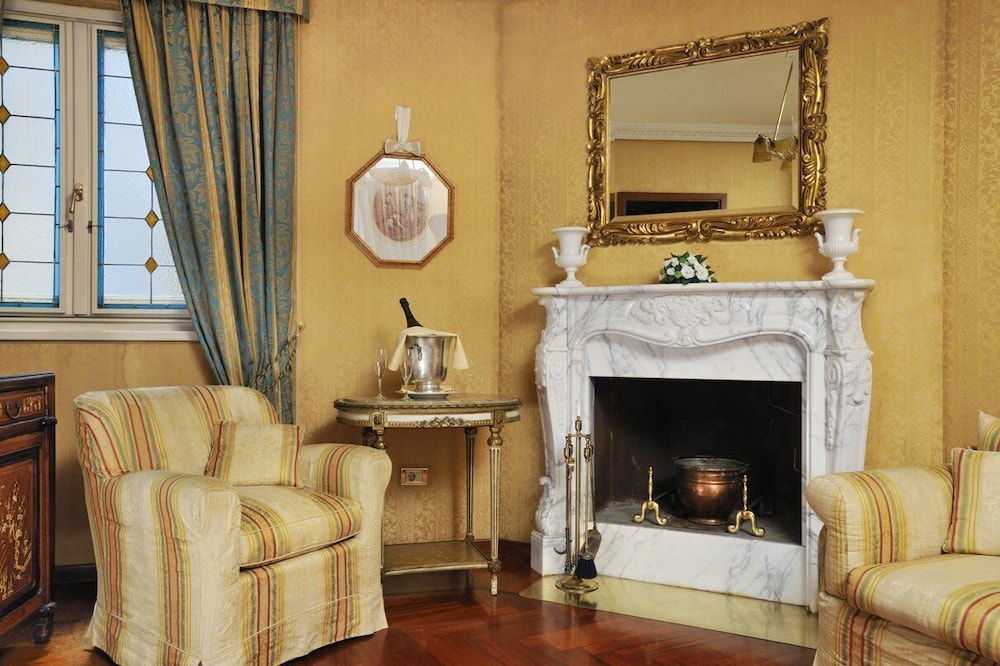 Mecenate Palace Hotel 8/50
