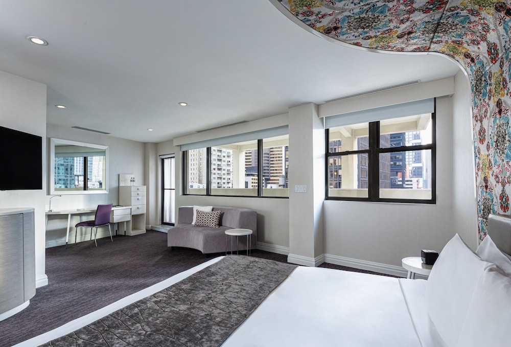 Dream Midtown 28/72