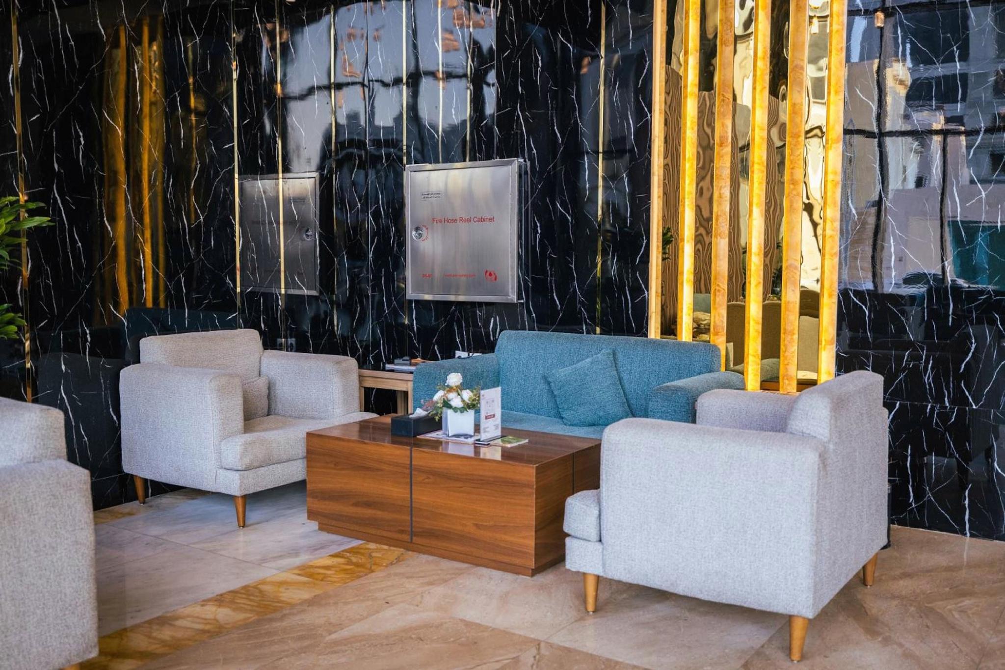 فندق ميرنيان(Mirnian Hotel) 28/40