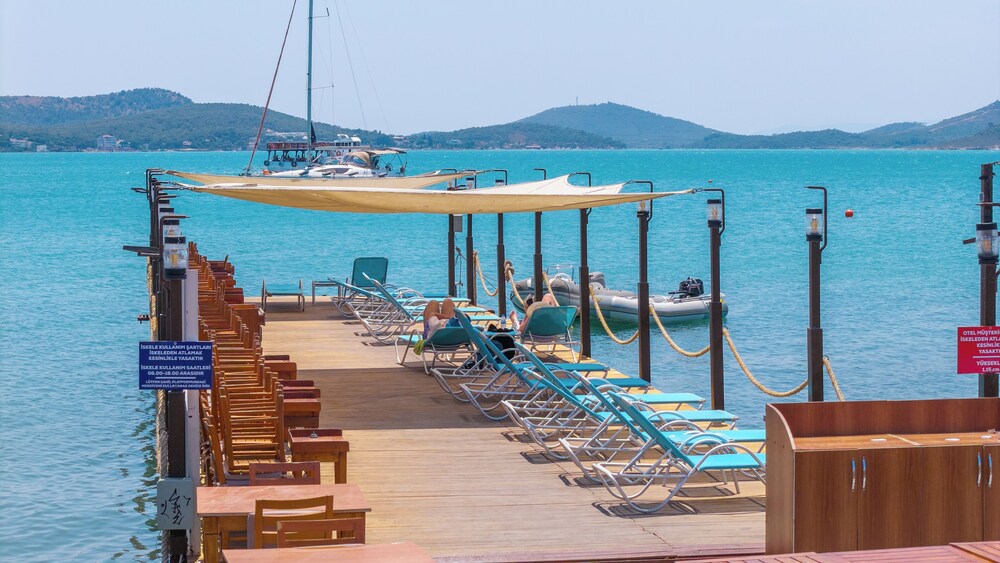 Cunda Ezer Otel 54/63