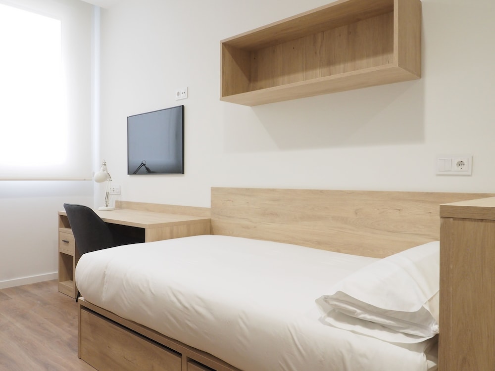 STANDARD, DOUBLE BED