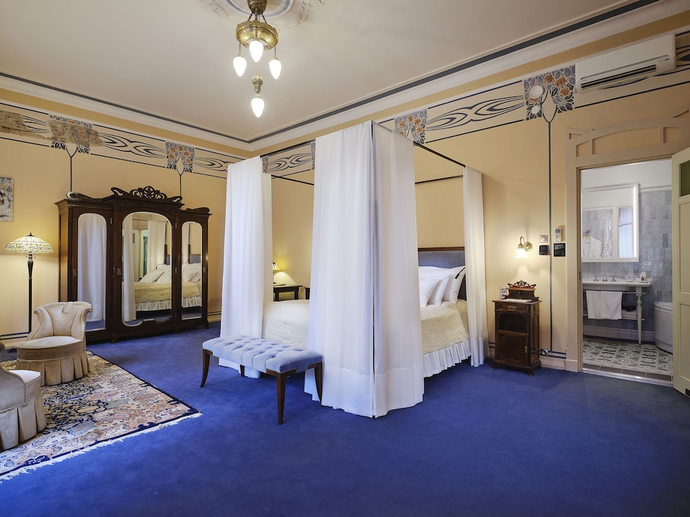 Villa Ammende Restoran and Hotell 15/50