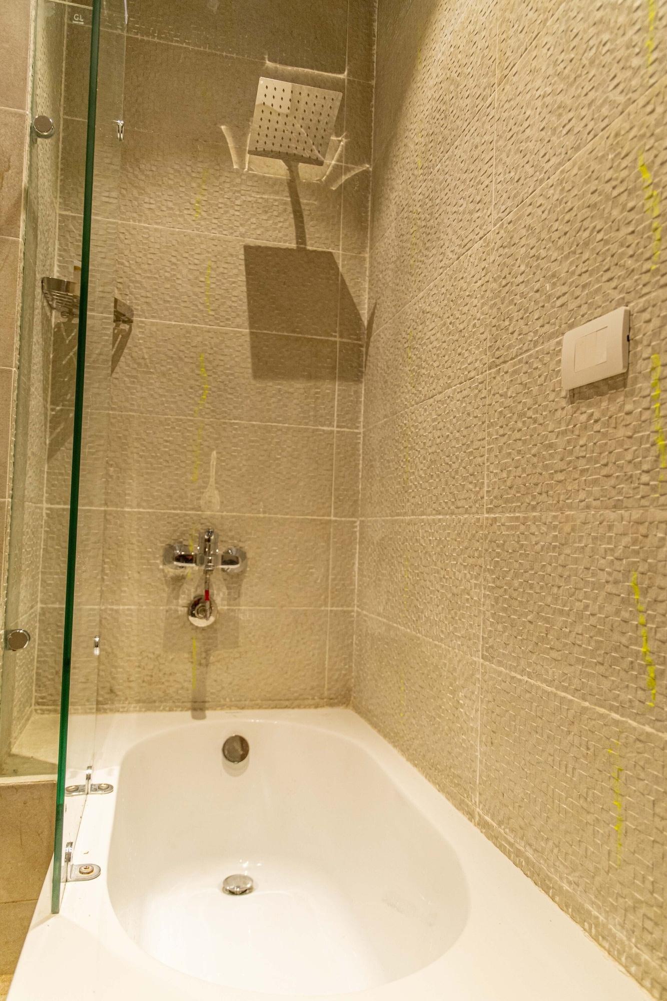 غرفة بسرير مزدوج بإطلالة على الحديقة، Nine Pyramids View Hotel 8/8