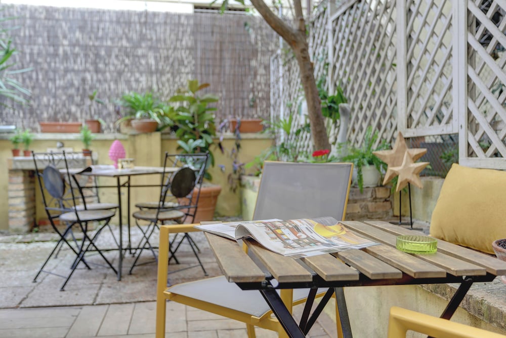 Santi Quattro Apartment & Rooms - Colosseo 30/49