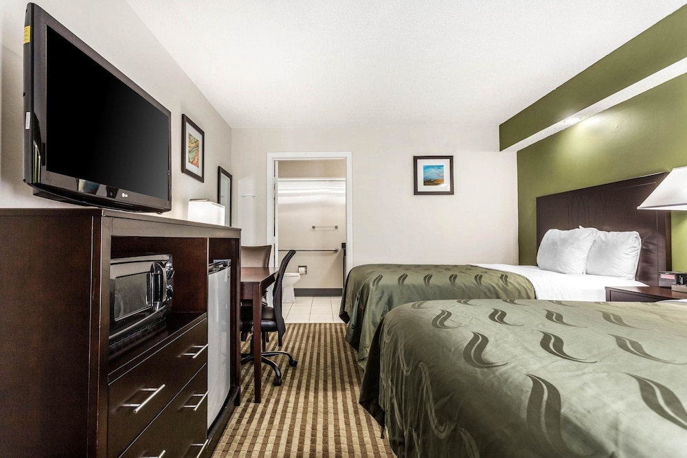 Quality Inn Lancaster SC 8/27