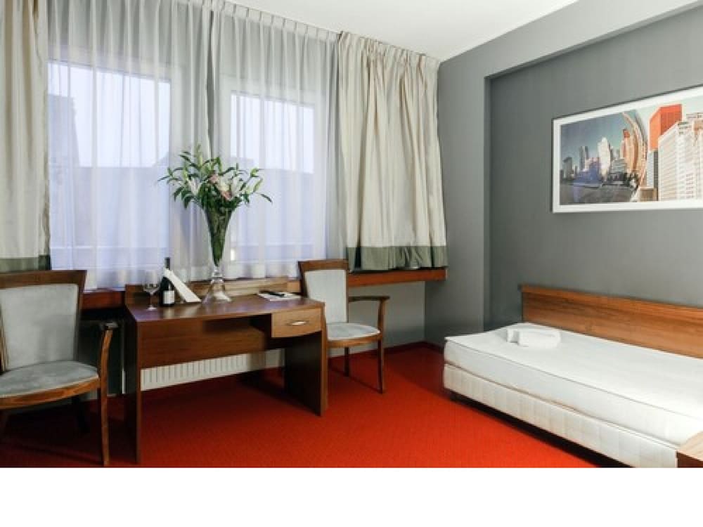 Mhotel 28/50