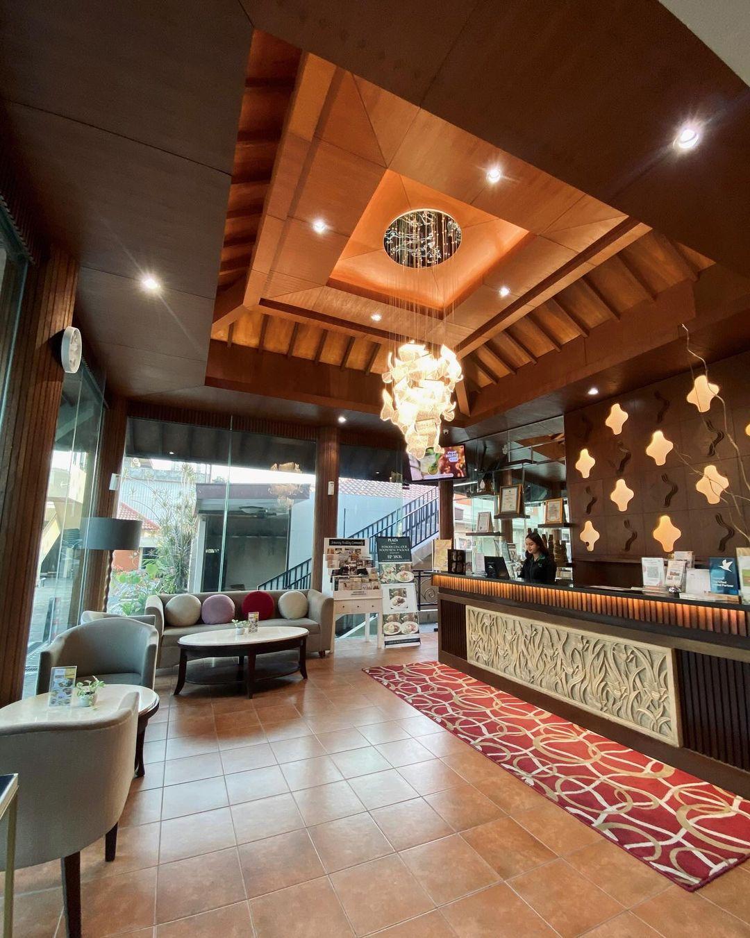 Hotel Plaza Semarang 4/24
