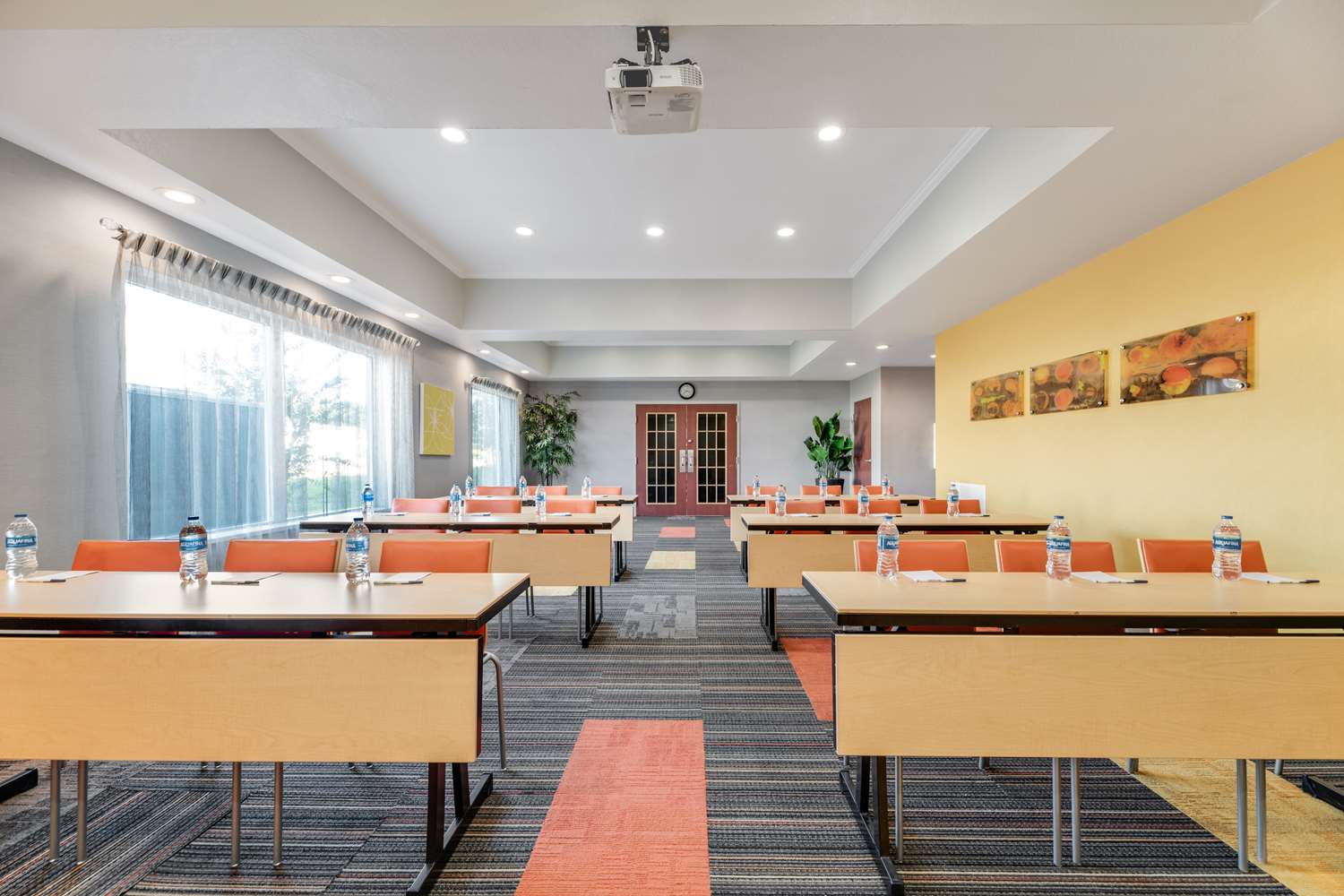 Best Western Auburndale Inn & Suites 33/42