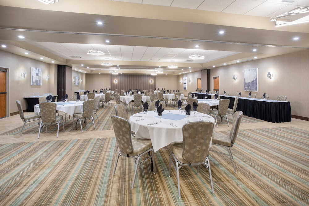 Holiday Inn Riverton Convention Center 51/64