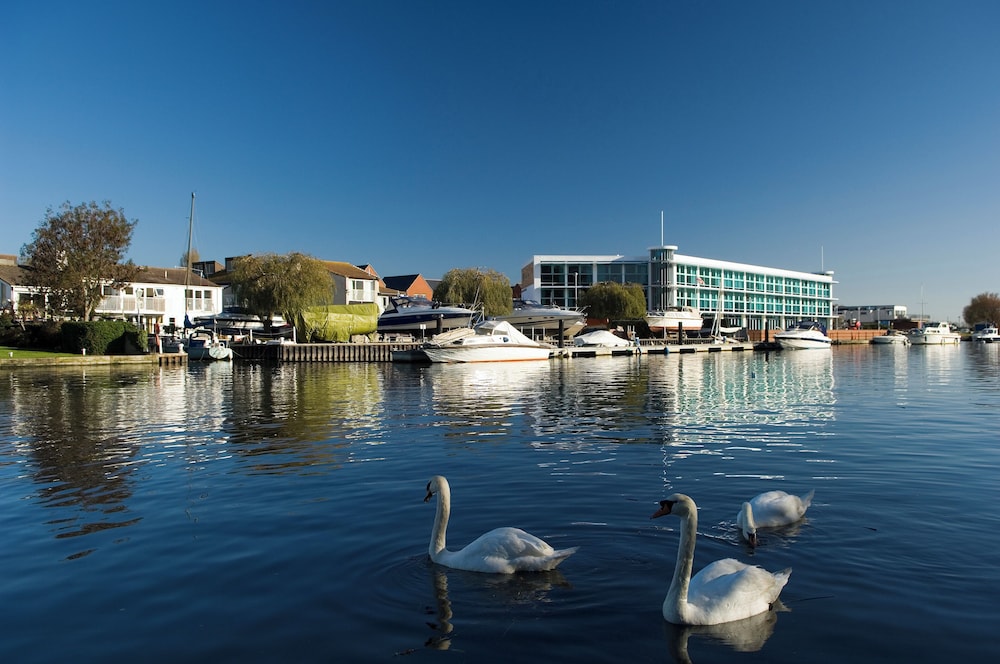 Captains Club Hotel & Spa 48/57