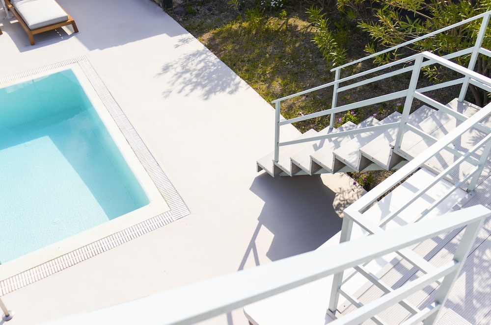 Astro Palace Suites And Spa 68/73