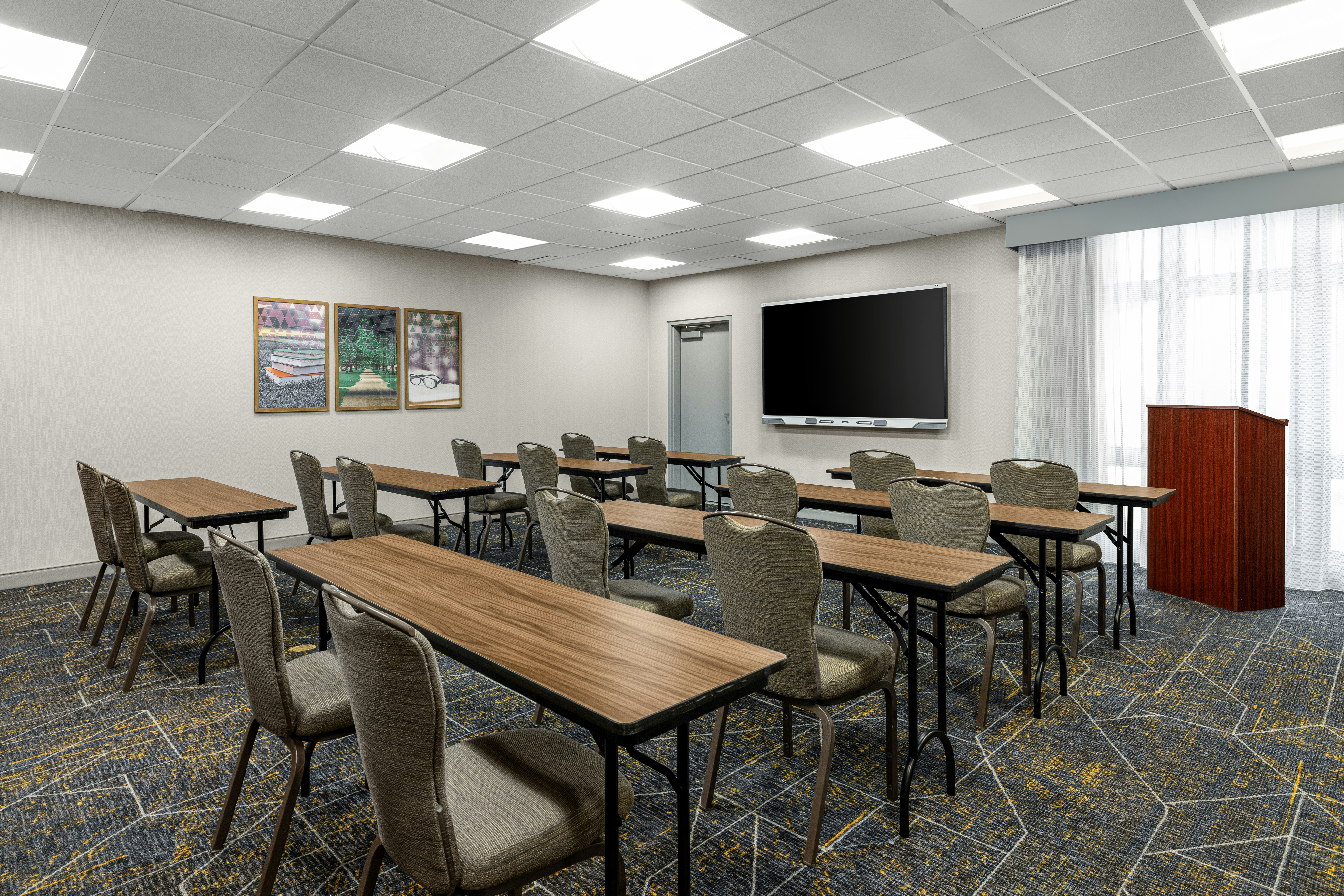 Hampton Inn Lexington Medical Center 30/34