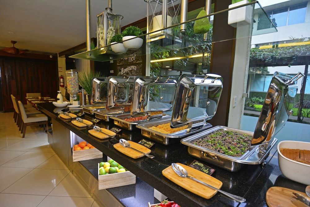 Autentico Hotel 36/50