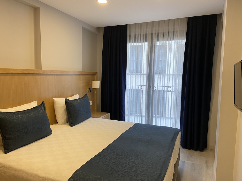 Hotel Liberi Taksim 24/50