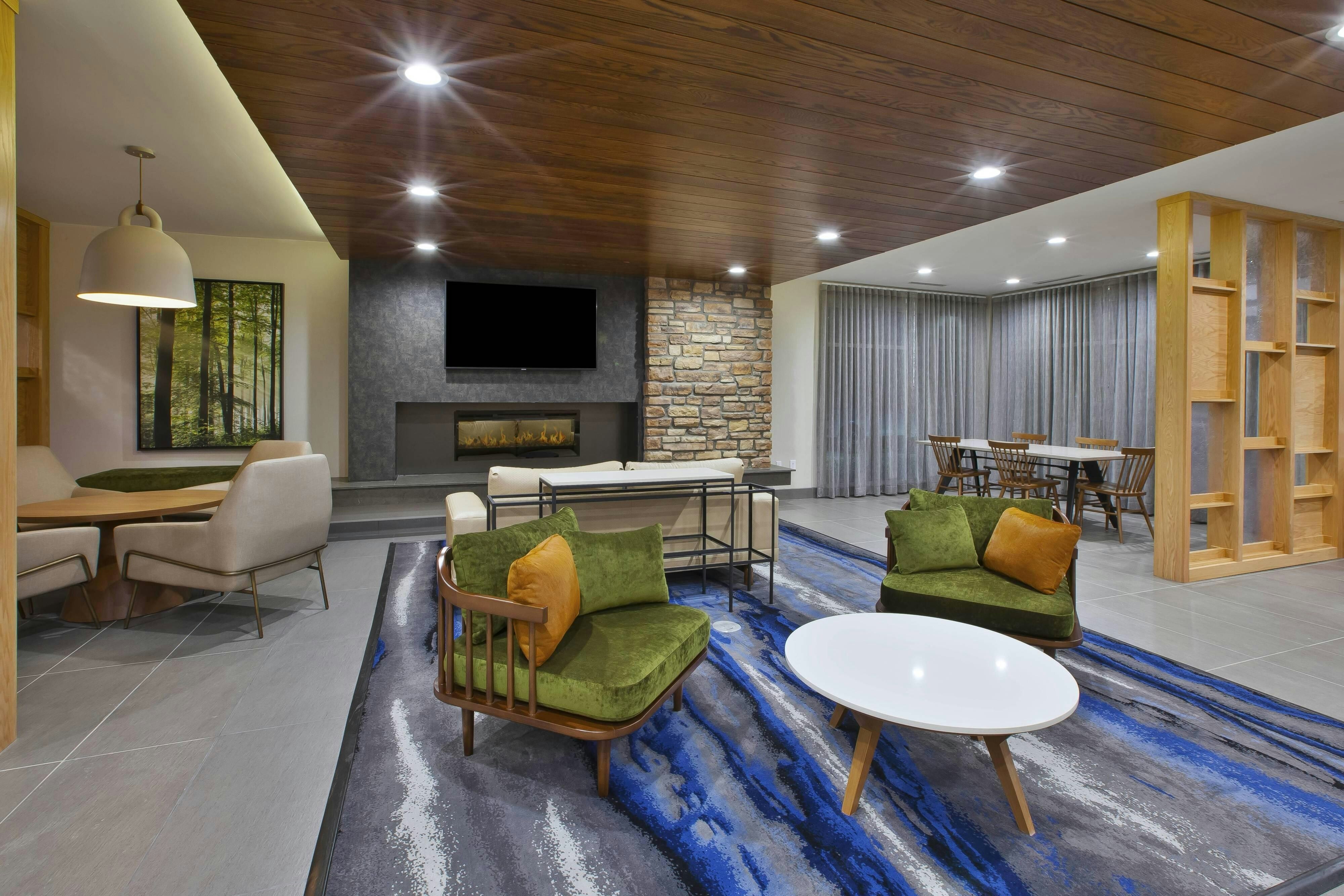 Fairfield Inn Suites Flint Grand Blanc 8/14