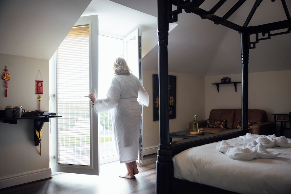 The Woodridge Inn Hotel 13/54