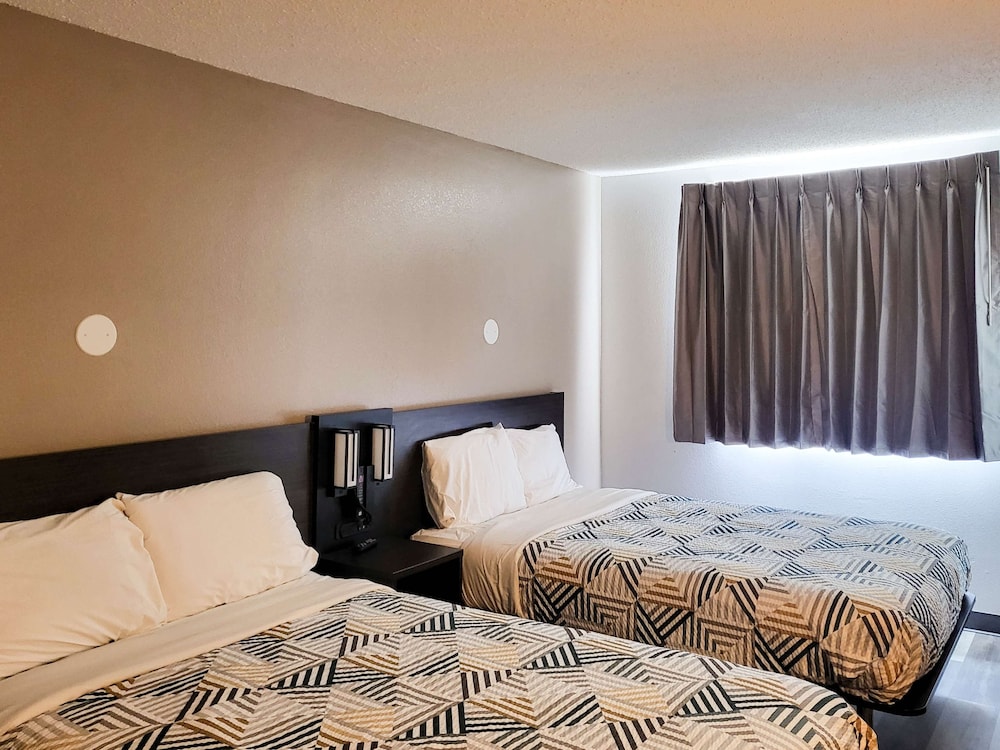Motel6 Sinton, TX 14/51