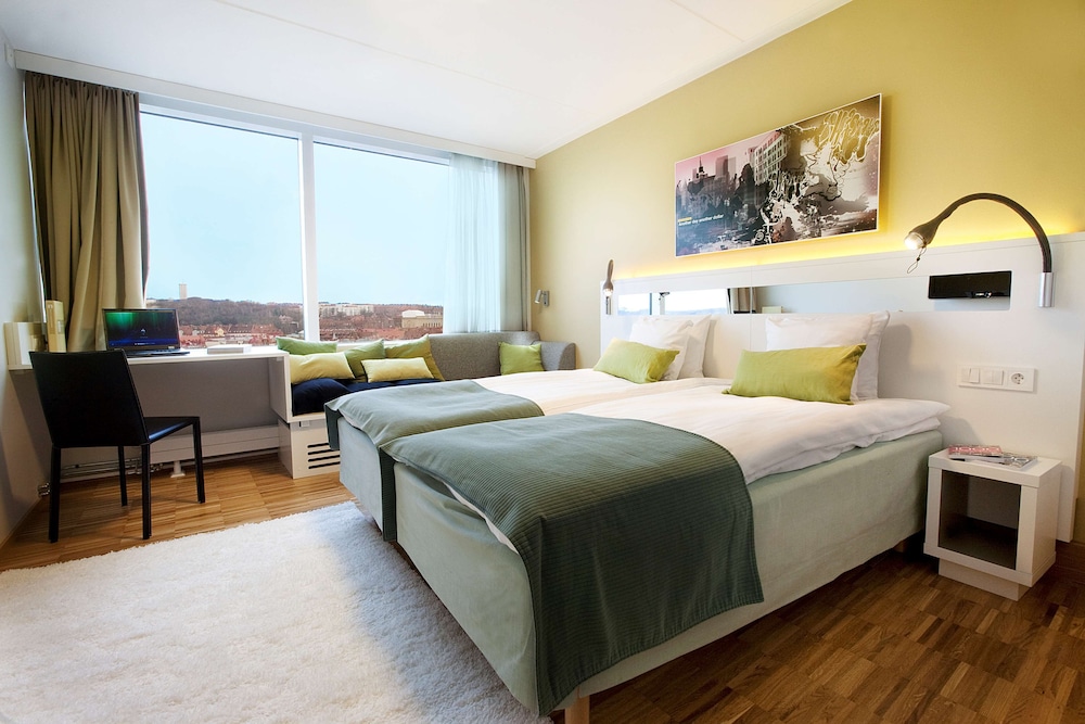 Scandic Opalen 10/50