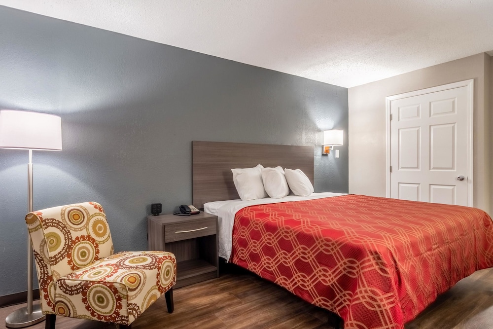Econo Lodge East Ridge 21/36