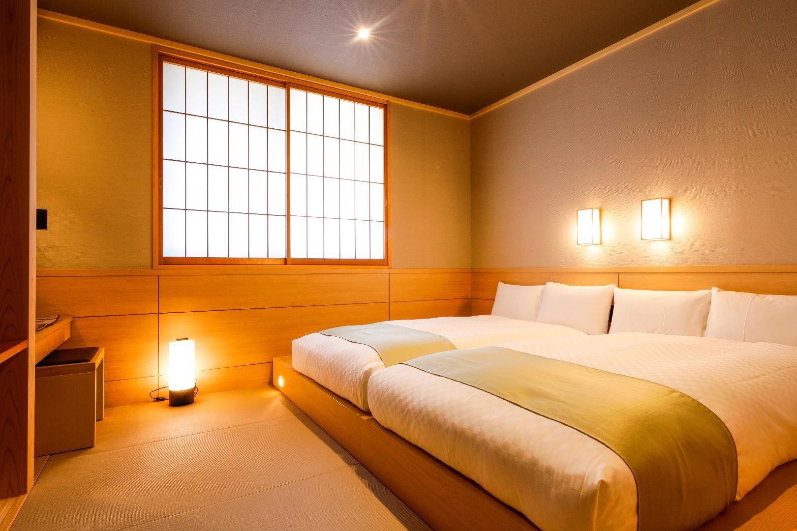 Japanese Western, Hollywood, Standard, Twin Beds, East Wing