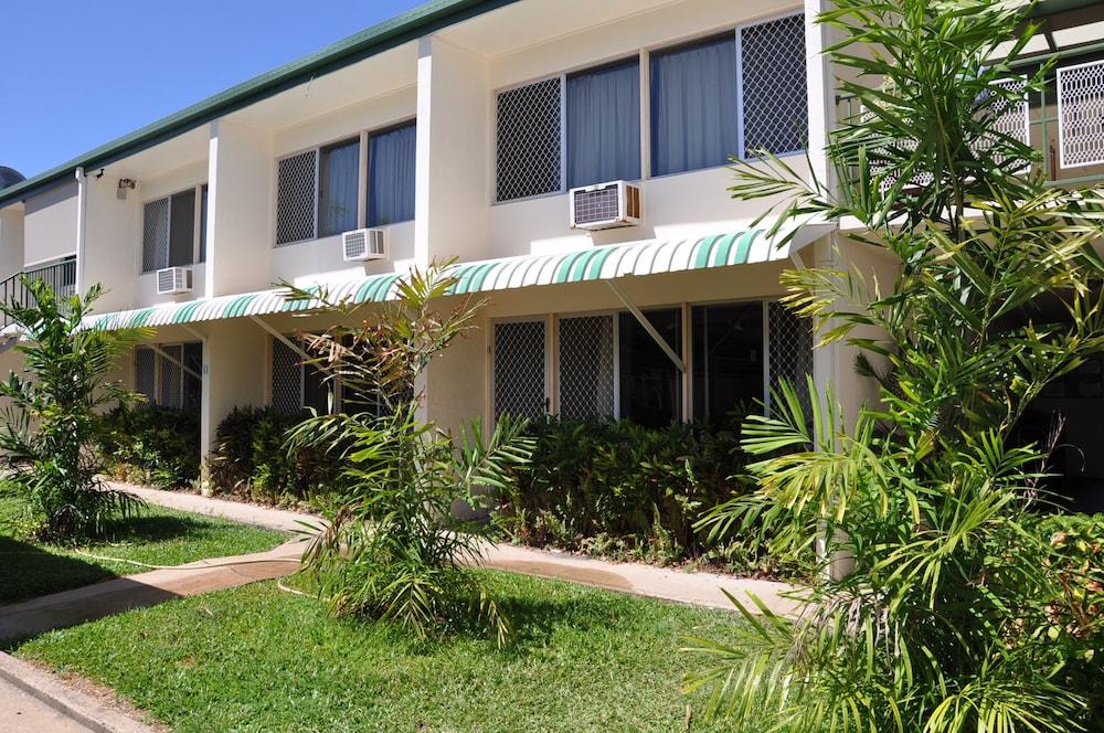 Palm Waters Holiday Villas 25/32