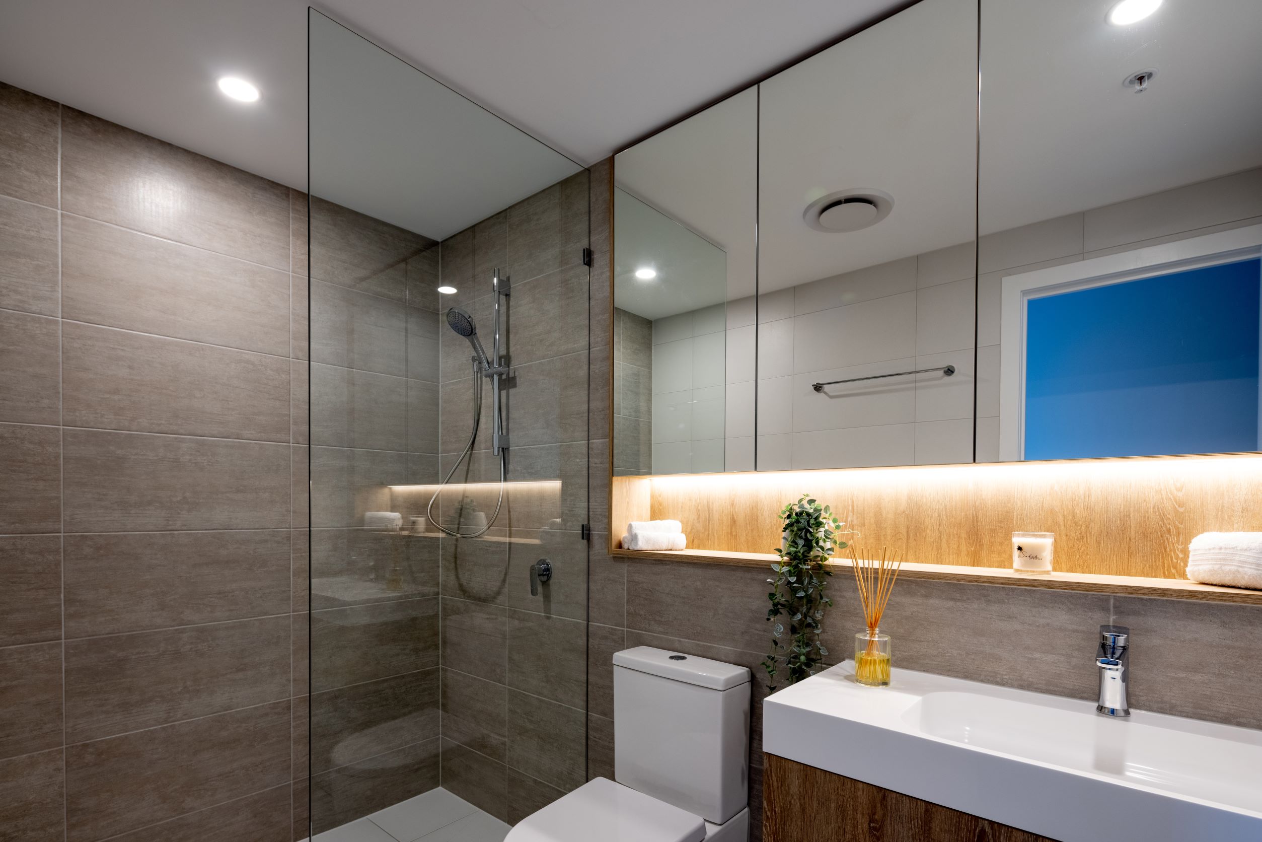 2 Bedrooms, Apartment, 2 Bathrooms