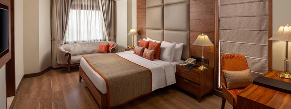 EXECUTIVE, SUITE