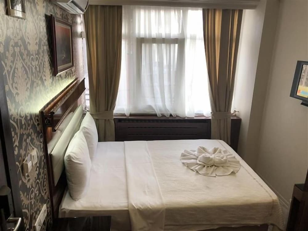 Elit Palace Hotel 20/45