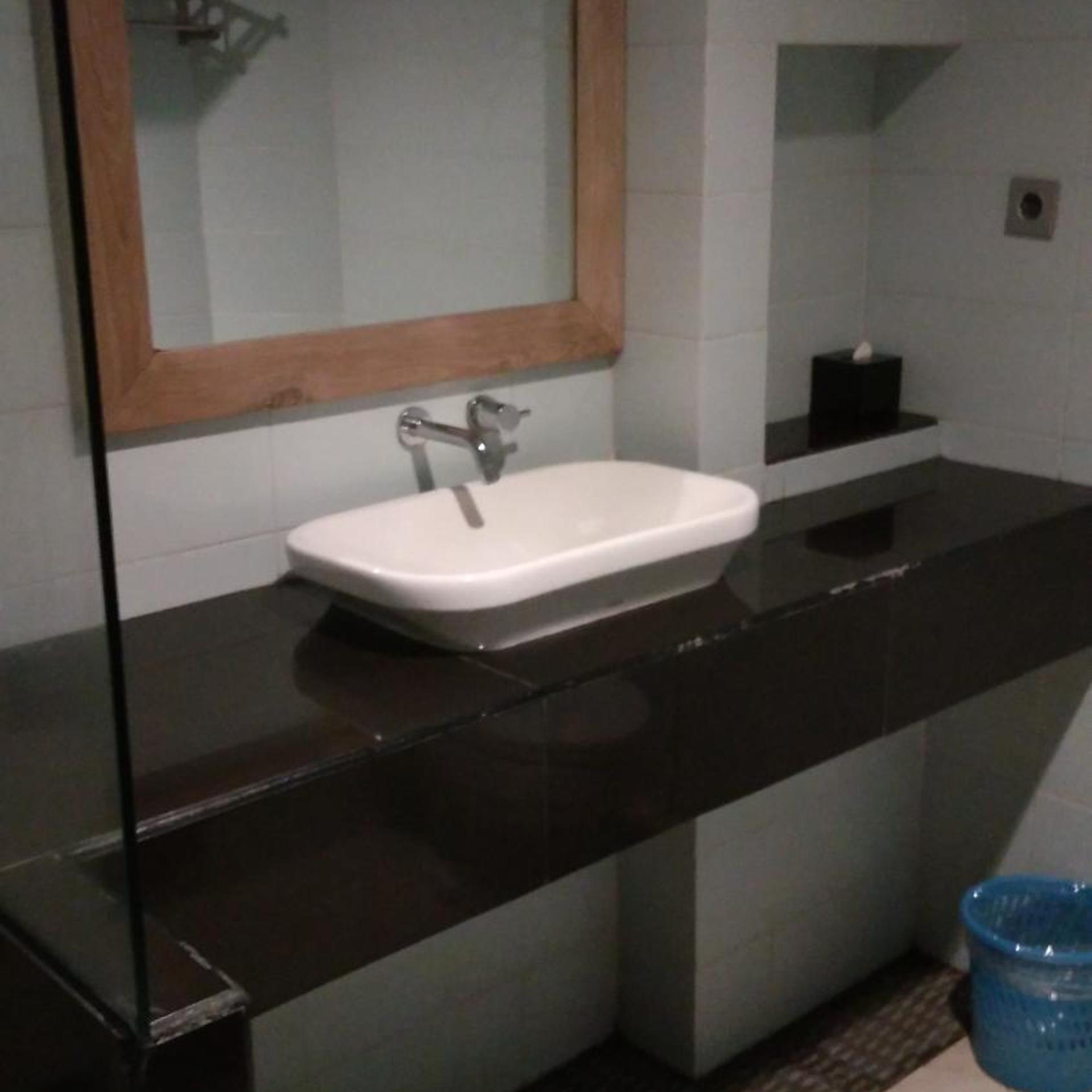 Antika Hotel 42/50