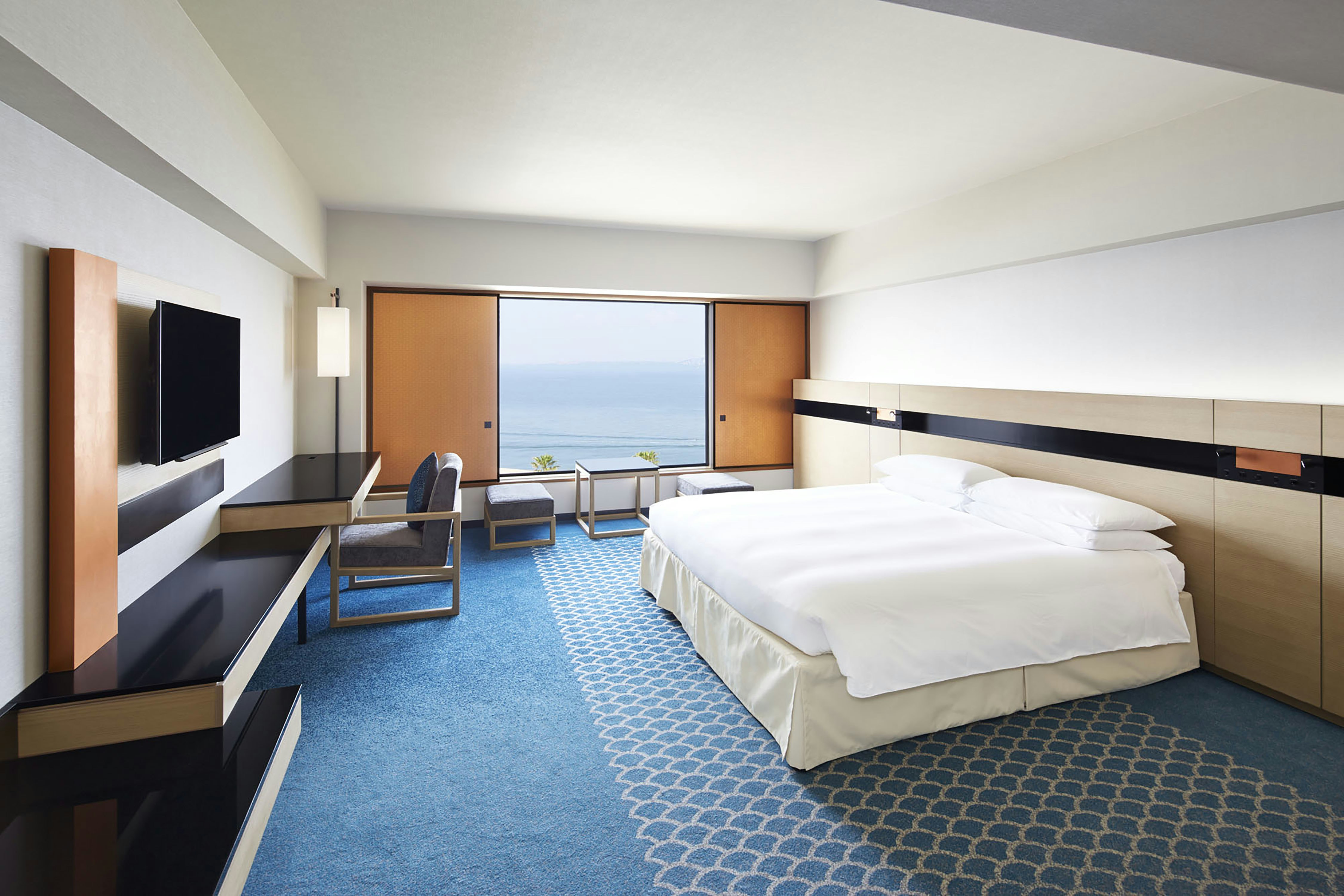 Hilton Tokyo Bay 23/76